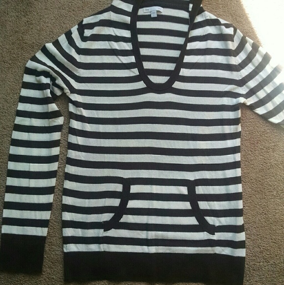 Gap hooded sweater - Picture 3 of 4